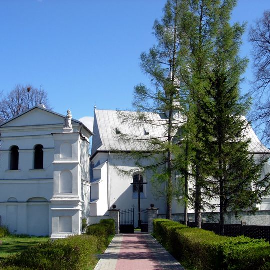 Zespół kościoła św. Stanisława Biskupa, Kielecka 61 w Sobkowie