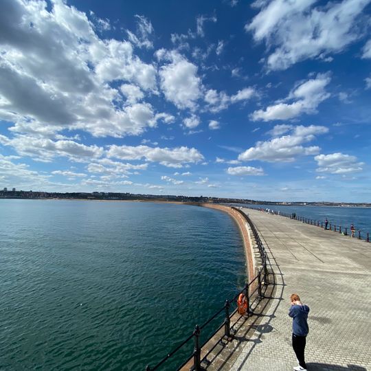 Roker Lighthouse;Roker Pier Lighthouse