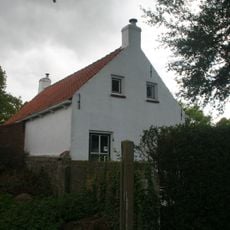 Verdiepingloos pand onder zadeldak