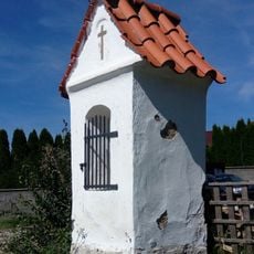 Niche chapel