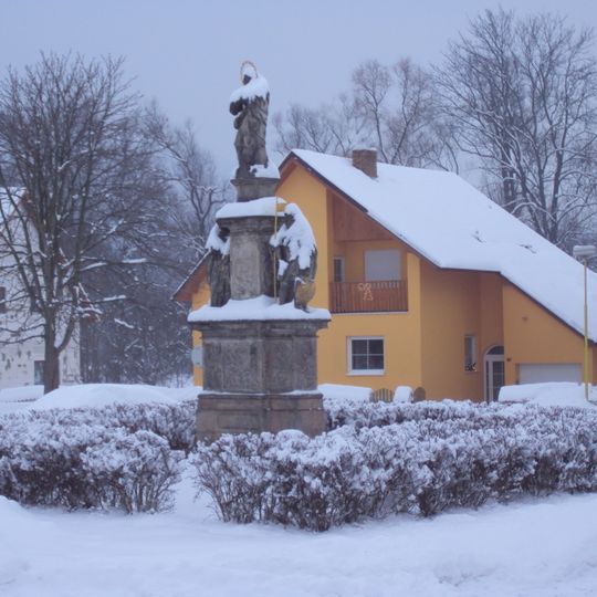 Pilíř se sochou Panny Marie