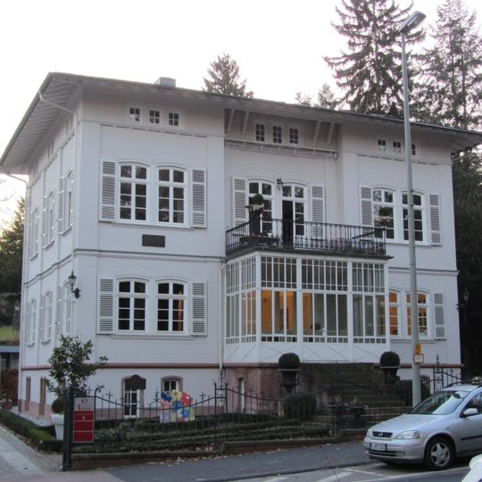 Königsteiner Straße 83