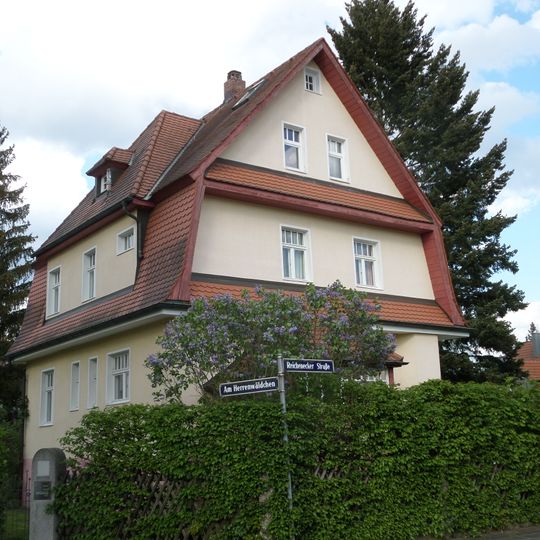 Am Herrenwäldchen 17