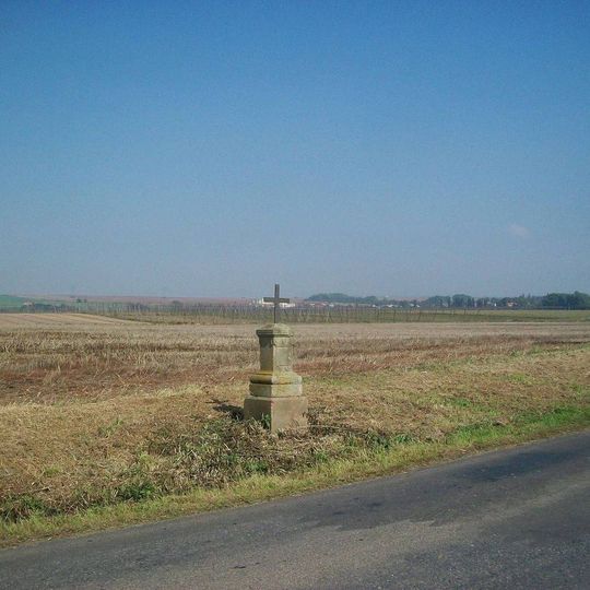 Kříž východně od Kolešovic