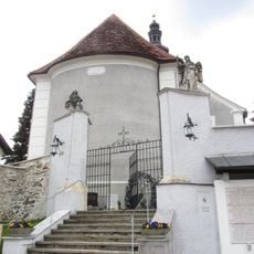 Stiegenaufgang und Verkündigungsgruppe