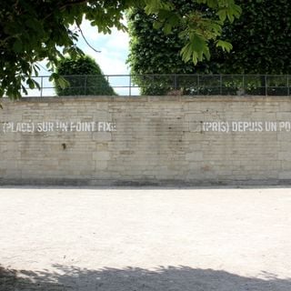 (Put) on a fixed point (taken) from a fixed point (Lawrence Weiner)