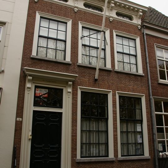 Markt 18, Geertruidenberg