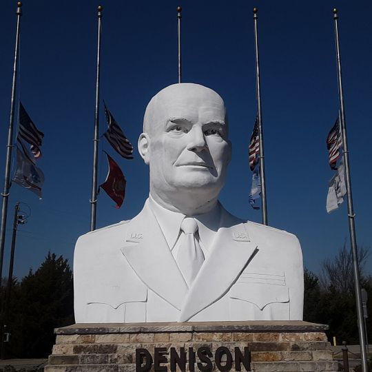 Eisenhower Veterans Monument