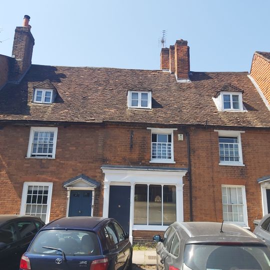 11-19, Castle Street