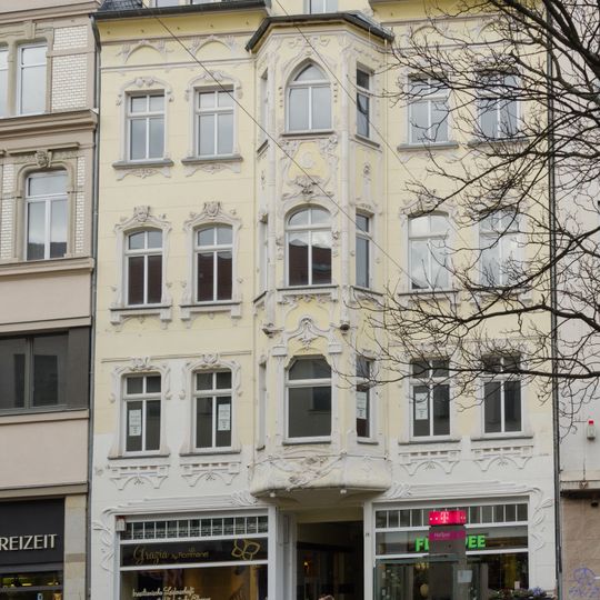 Wohn- und Geschäftshaus Marienplatz 10