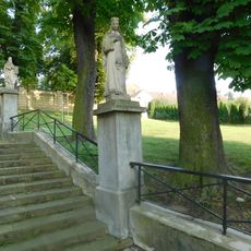 Socha svaté Ludmily před kostelem svatého Bartoloměje v Napajedlech