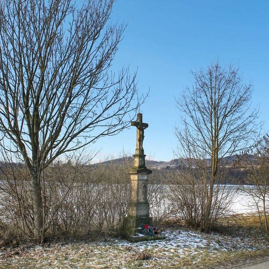 Kříž v Chromči na okraji obce