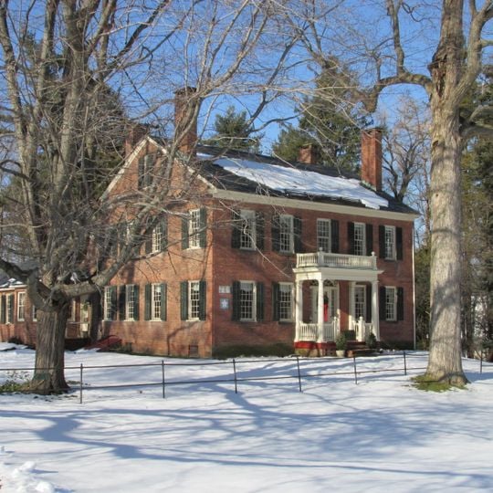 Longmeadow Street-North Historic District