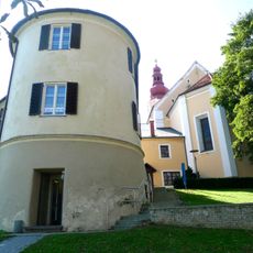 Rundturm des Fehringer Tabors, nunmehr Wohngebäude