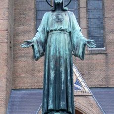 Statue of Sacred Heart of Jesus Christ (Ginniken)