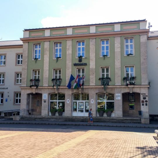Komló
