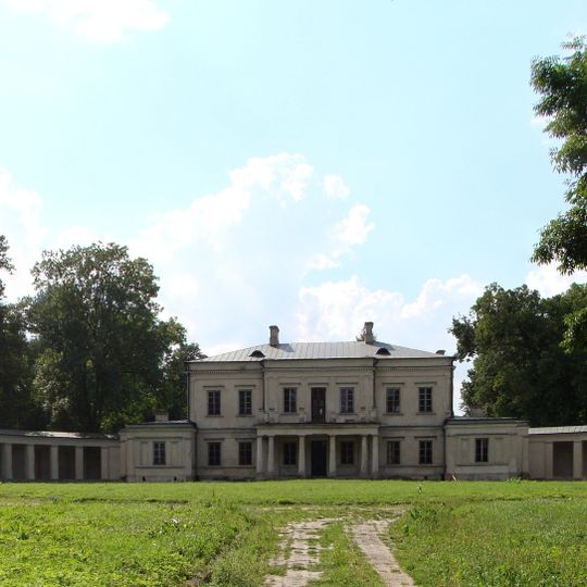 Rastawiecki Palace in Dołhobyczów
