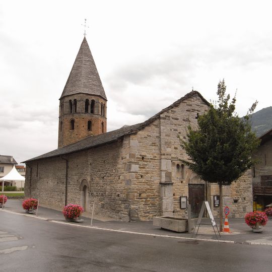 Église St-Pierre et ancien prieuré