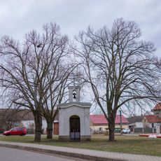 Kaple na návsi v Jizerním Vtelně