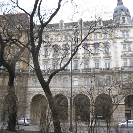 Miethaus Rathausplatz 2-4