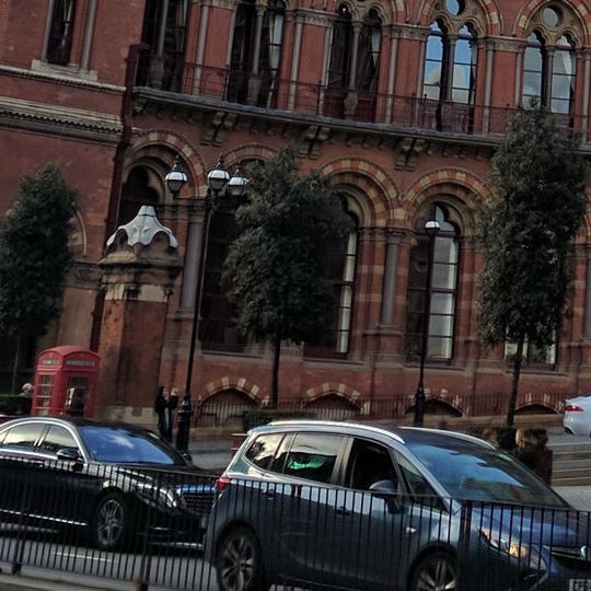 K6 Telephone Kiosk Outside St Pancras Station
