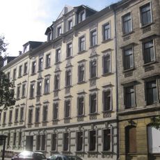 Mietshaus in geschlossener Bebauung Markusstraße 33