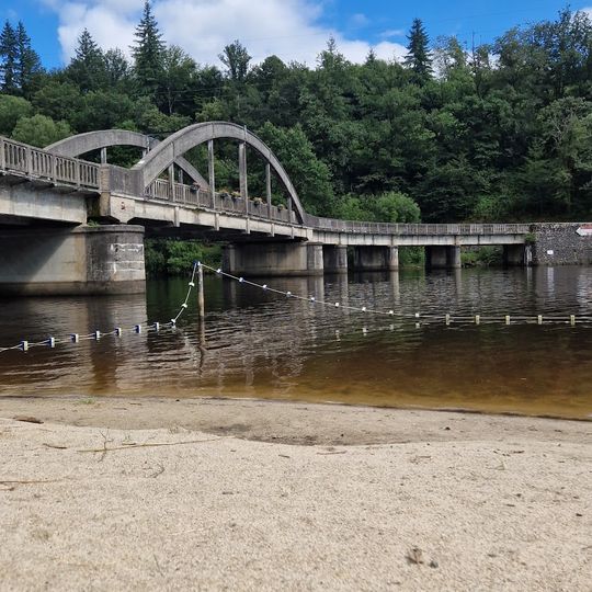 Plage de Châtelus le Marcheix