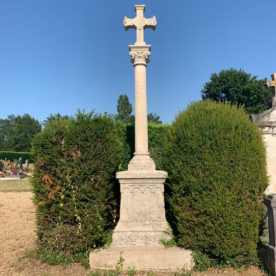 Cemetery cross of Misérieux