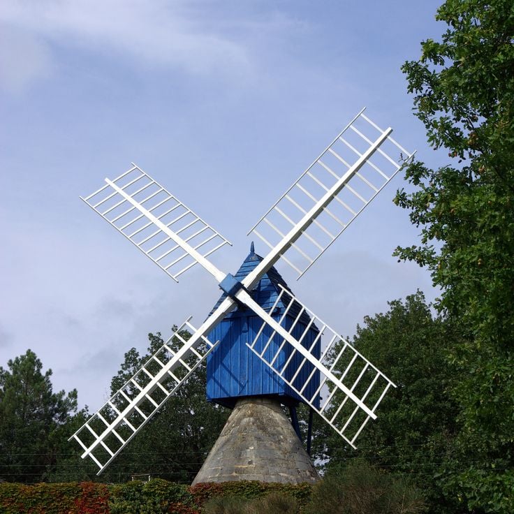 Moulin Bleu