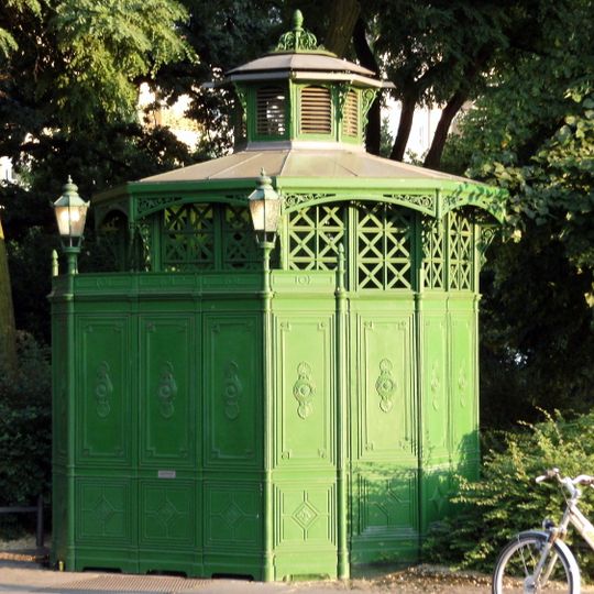 Café Achteck Senefelderplatz