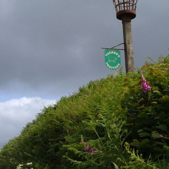 Beacon mound at Fire Beacon Hill, 250m north west of Bosomzeal