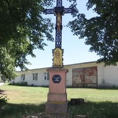 Kříž na východním okraji Hartvíkovic