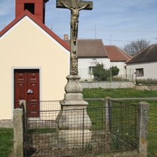Kříž u kaple sv. Matouše ve Štěpánovicích