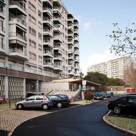 Edifício designado «Bloco das Águas Livres»