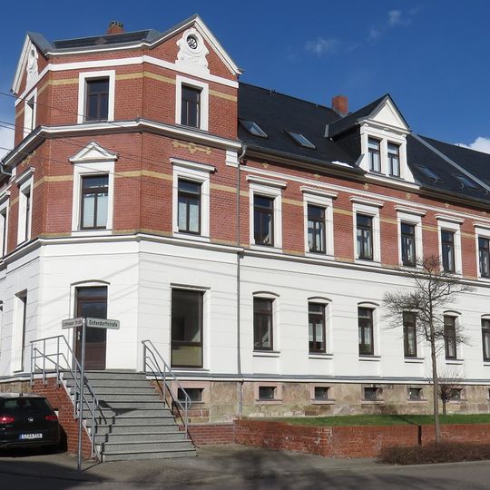 Doppelmietshaus in Ecklage, mit Vorgarten Lichtenauer Straße 18