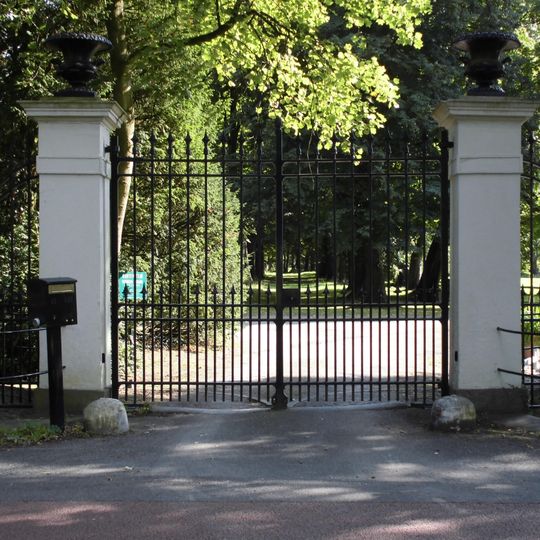 Gunterstein: dubbel toegangshek