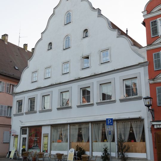 Wohn- und Geschäftshaus