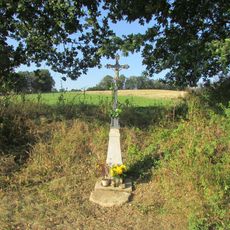 Kříž u Pavlovského kopce mezi Skrýšovem a Putimovem