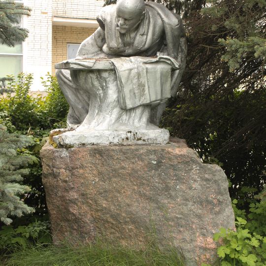 'Lenin in Razliv' replica in Priozersk‎