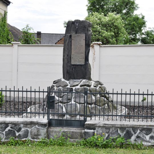 Memorial to fallen in Račice