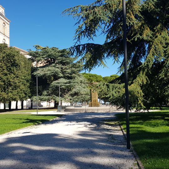 Giardini del piazzale del Girfalco