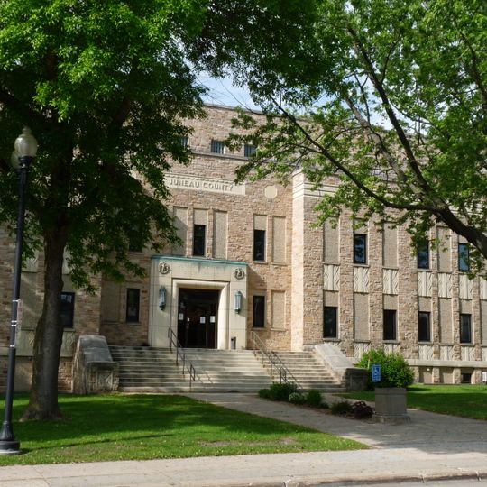 Juneau County Courthouse