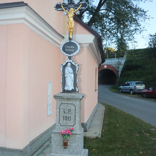 Kříž u kaple Panny Marie v Číchově