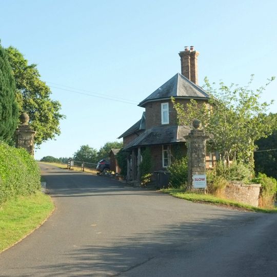 East Lodge to Downton Hall