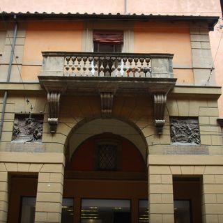 Palazzo Sassoli de' Bianchi, già Vassé Pietramellara