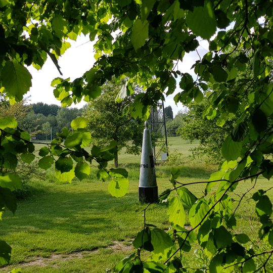 Pierre de frontière Belgique-Pays-Bas no. 90