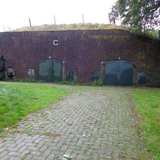 Fort Ruigenhoek, dubbele remise C