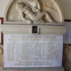 Pamětní deska obětem 1. sv. války v kostele Povýšení sv. Kříže v Uhřínově