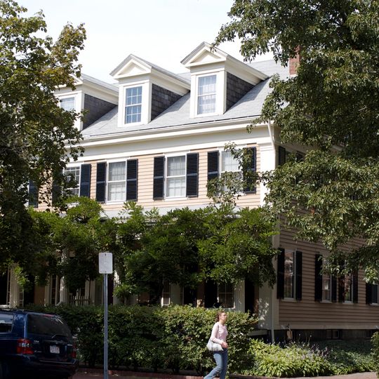 Building at 1715–1717 Cambridge Street