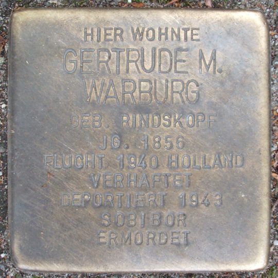 Stolperstein en memoria de Gertrude Margaretha Warburg